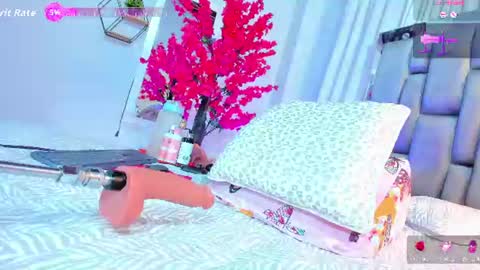 Antonela online show from July 24, 2026, 7:01 pm