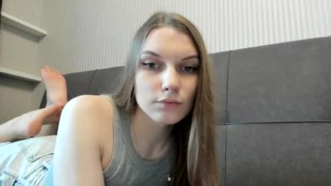 Julia  online show from July 5, 2026, 5:09 pm