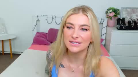 Lia online show from March 20, 2026, 11:59 am