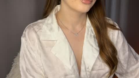 Lia online show from April 3, 2026, 6:22 am