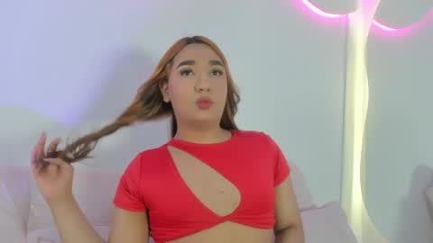 Snapshot of liacampbell__ chatting on May 4, 2026, 8:38 pm La online show from May 4, 2026, 8:38 pm