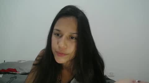 Snapshot of liadulce_ chatting on January 8, 2025, 2:14 am Lia online show from January 8, 2025, 2:14 am