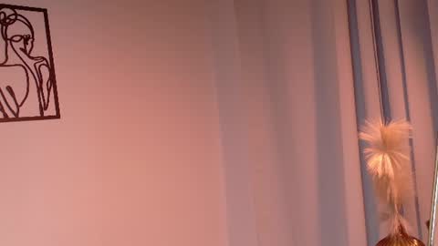 Snapshot of liafox_b chatting on June 26, 2026, 3:11 am LiaFox b online show from June 26, 2026, 3:11 am