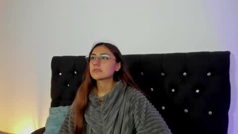 Liah  online show from November 13, 2025, 1:48 am