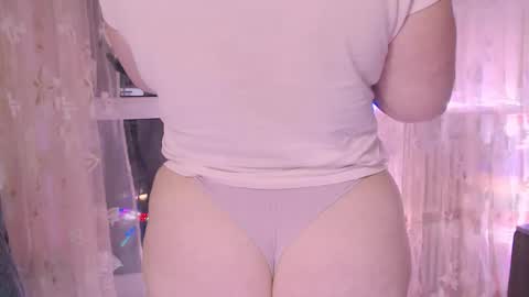 miss Lia  colection for travel online show from December 8, 2024, 10:14 pm