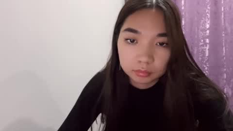 liaisonx_rosa online show from December 5, 2025, 11:19 am