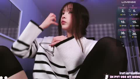 lialilia online show from January 3, 2025, 5:10 pm