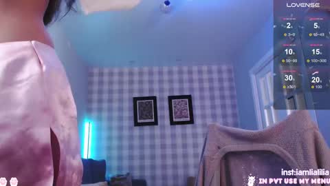 lialilia online show from February 14, 2025, 8:21 am