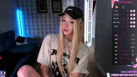 lialilia online show from January 17, 2026, 11:26 am