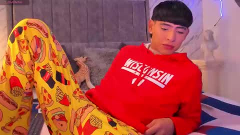 Liam online show from February 18, 2025, 5:09 am