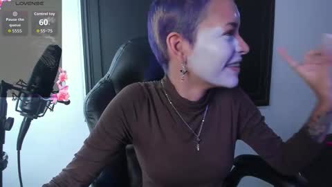 liam_anny online show from November 23, 2025, 4:01 am