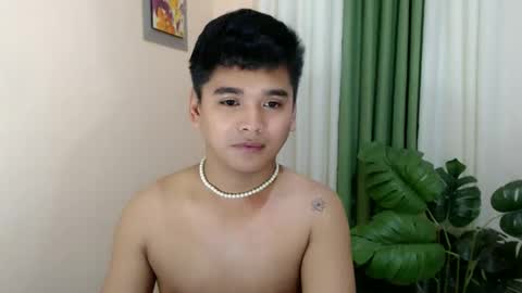 liam_anthonyxx online show from November 12, 2025, 2:12 am