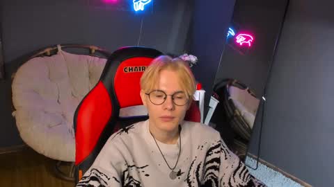 LIAM online show from April 10, 2026, 5:56 am