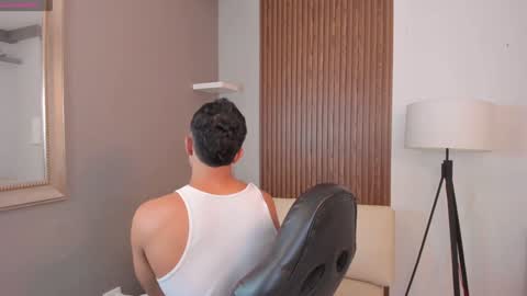 Liam Collins online show from February 8, 2025, 11:44 am