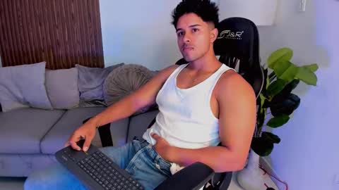 Liam Collins online show from September 24, 2025, 11:46 am