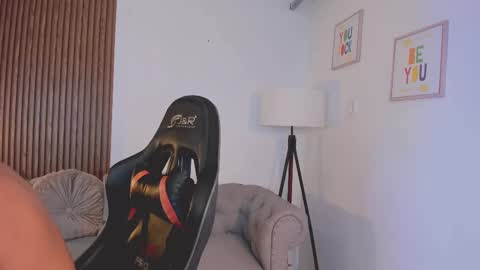 Liam Collins online show from October 9, 2025, 11:52 am