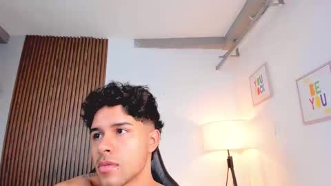 Liam Collins online show from November 9, 2025, 11:41 am