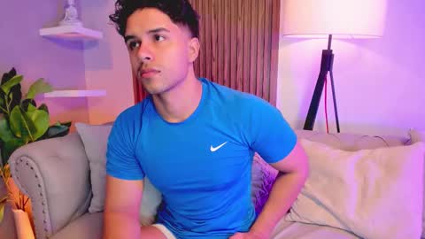 Liam Collins online show from December 4, 2025, 11:41 am