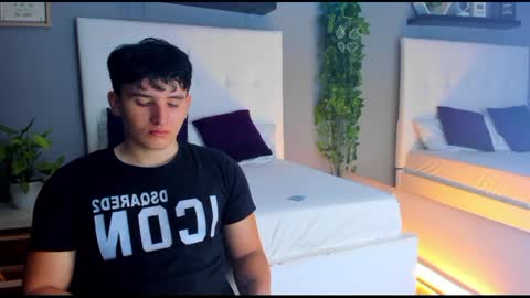 liam_conorr online show from December 7, 2024, 12:45 pm