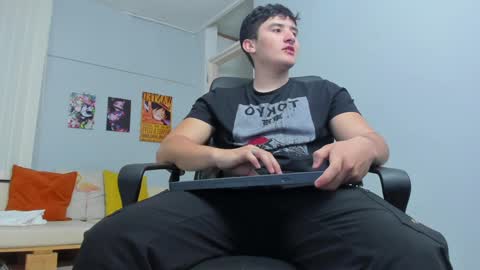liam_conorr online show from January 26, 2025, 1:25 pm
