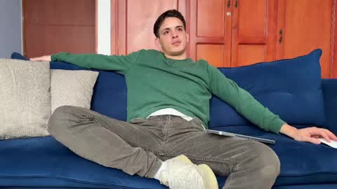 Liam online show from April 7, 2026, 6:41 pm