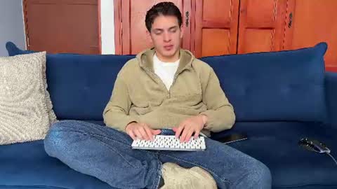 Snapshot of liam_enzho chatting on June 23, 2026, 1:42 pm Liam online show from June 23, 2026, 1:42 pm