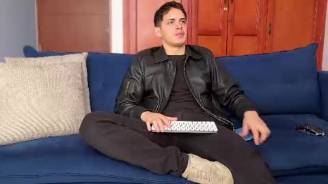 Snapshot of liam_enzho chatting on July 20, 2026, 2:19 pm Liam online show from July 20, 2026, 2:19 pm