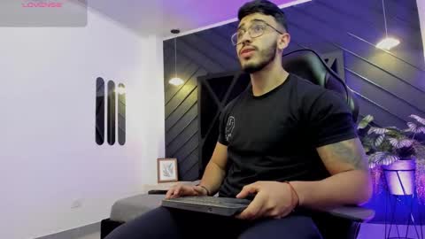 LIAM KLEIN online show from October 11, 2025, 11:09 am