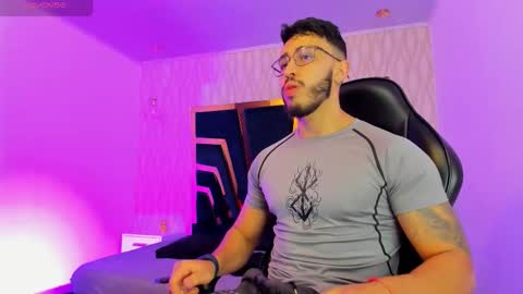 LIAM KLEIN online show from November 29, 2025, 11:13 am