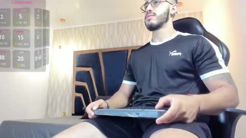 LIAM KLEIN online show from March 17, 2026, 11:13 am