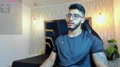 LIAM KLEIN online show from April 21, 2026, 11:16 am