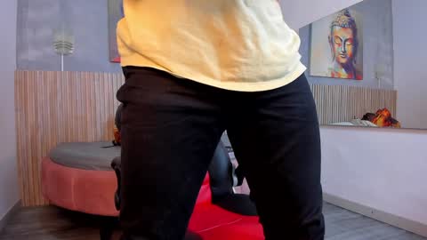 Liam online show from January 1, 2025, 12:11 am