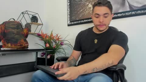 Liam online show from January 29, 2025, 12:02 pm