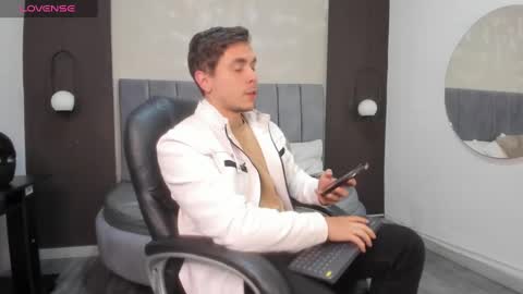 Liam online show from March 8, 2025, 4:45 am