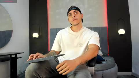 Liam online show from September 23, 2025, 10:02 pm