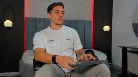 Liam online show from April 22, 2026, 6:09 pm