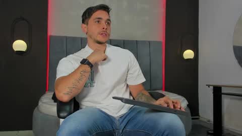 Liam online show from April 23, 2026, 7:05 pm