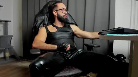 Liam online show from March 1, 2025, 10:02 am