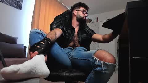 Liam online show from February 18, 2026, 7:04 am