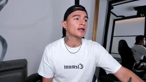 LiamDeep online show from October 4, 2025, 6:39 pm