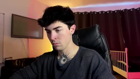 Liam online show from January 14, 2026, 2:44 pm