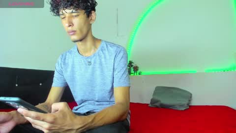 Snapshot of liammendoza98 chatting on May 27, 2026, 12:02 pm LIAM KAI online show from May 27, 2026, 12:02 pm
