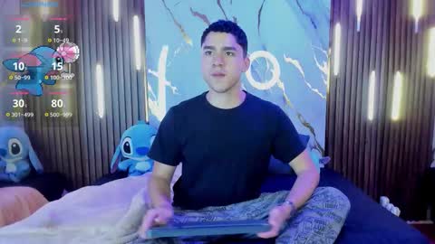 Liam online show from November 23, 2025, 12:05 pm