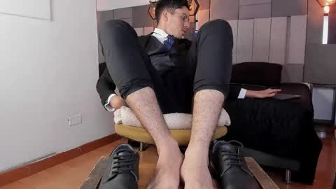 Liam online show from March 5, 2026, 12:12 pm