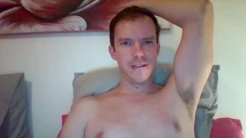 Snapshot of liamrosezn chatting on December 2, 2024, 7:38 pm LiamRose online show from December 2, 2024, 7:38 pm