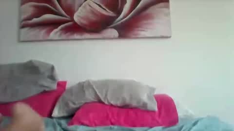 Snapshot of liamrosezn chatting on December 28, 2024, 5:33 am LiamRose online show from December 28, 2024, 5:33 am