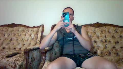 Snapshot of liamrosezn chatting on March 6, 2025, 6:26 pm LiamRose online show from March 6, 2025, 6:26 pm