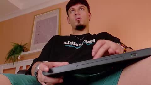 Liam Thunder online show from October 11, 2025, 9:02 pm