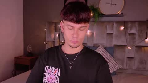 Liam Thunder online show from October 27, 2025, 3:10 am