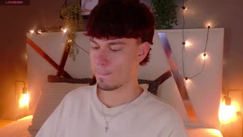 Liam Thunder online show from November 25, 2025, 2:55 am